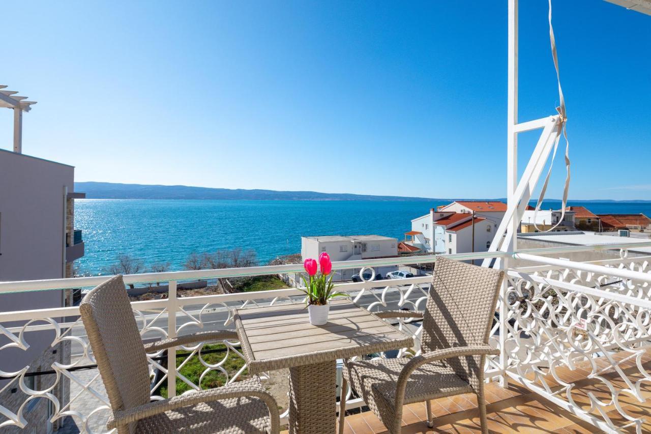 Apartments 20 Meters From The Beach Jesenice  Ngoại thất bức ảnh