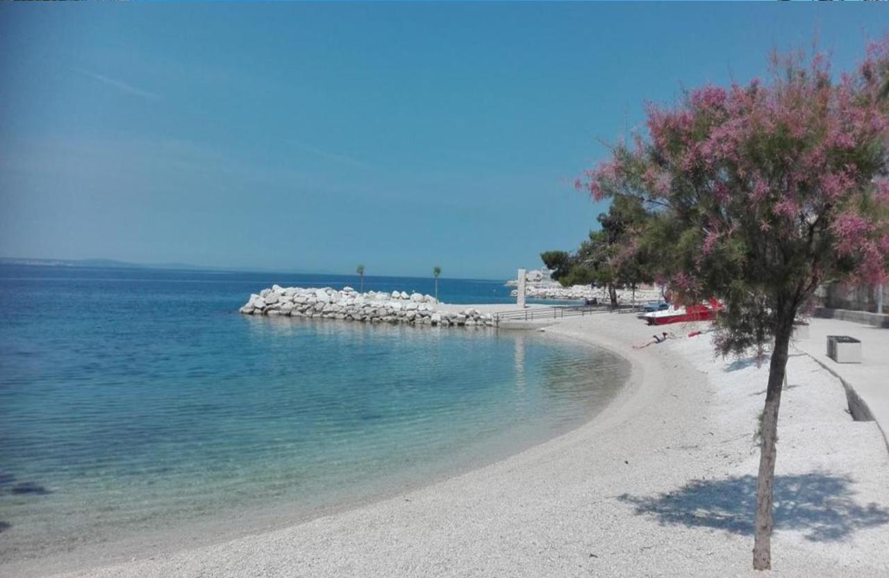 Apartments 20 Meters From The Beach Jesenice  Ngoại thất bức ảnh